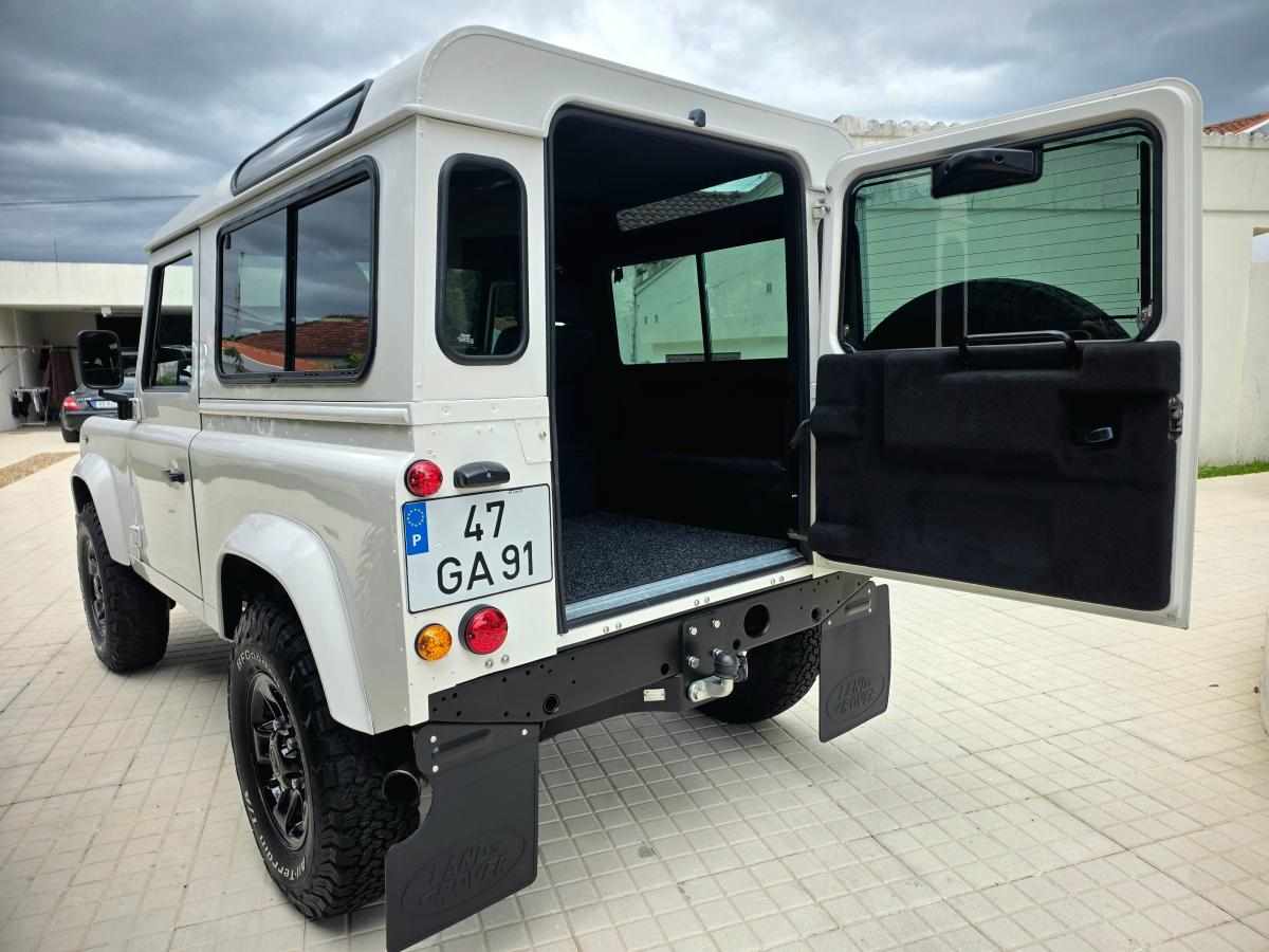 land-rover-defender-2-4-td4-awd-2008-diesel-2402cc