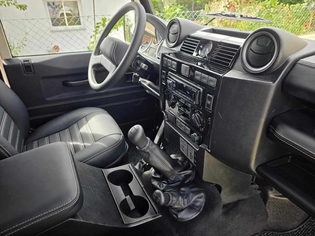 land-rover-defender-2-4-td4-awd-2008-diesel-2402cc