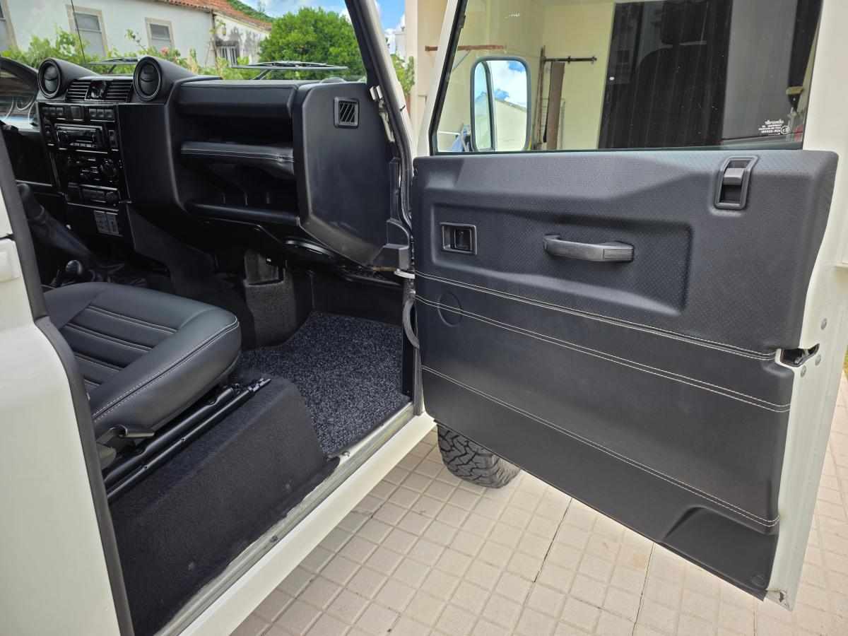 land-rover-defender-2-4-td4-awd-2008-diesel-2402cc