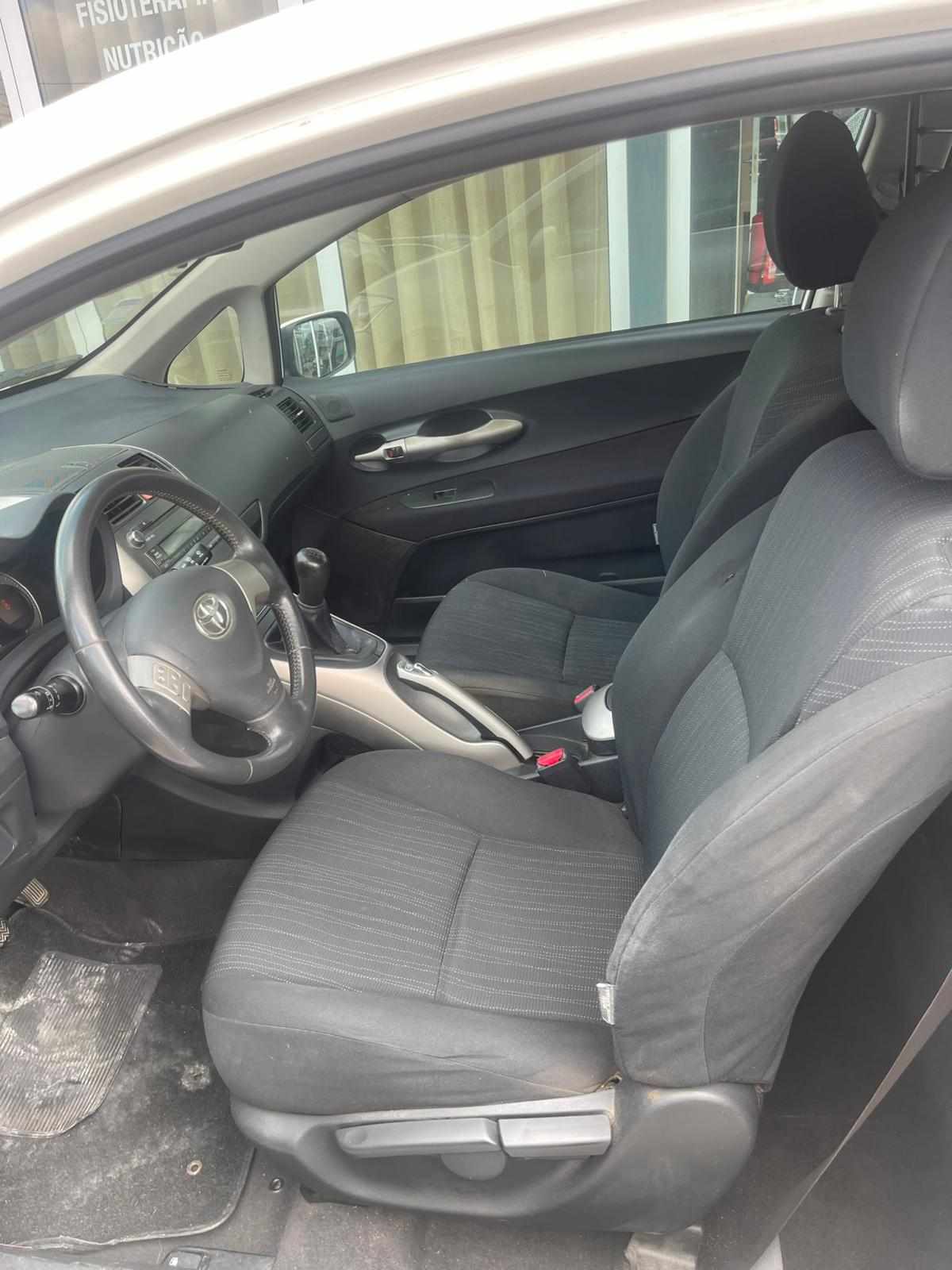 toyota-auris-1-4-d-4d-2008-diesel-1364cc