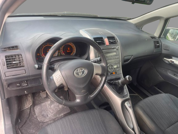 toyota-auris-1-4-d-4d-2008-diesel-1364cc