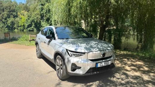 volvo-c40-recharge-pure-electric-2022-eletrico