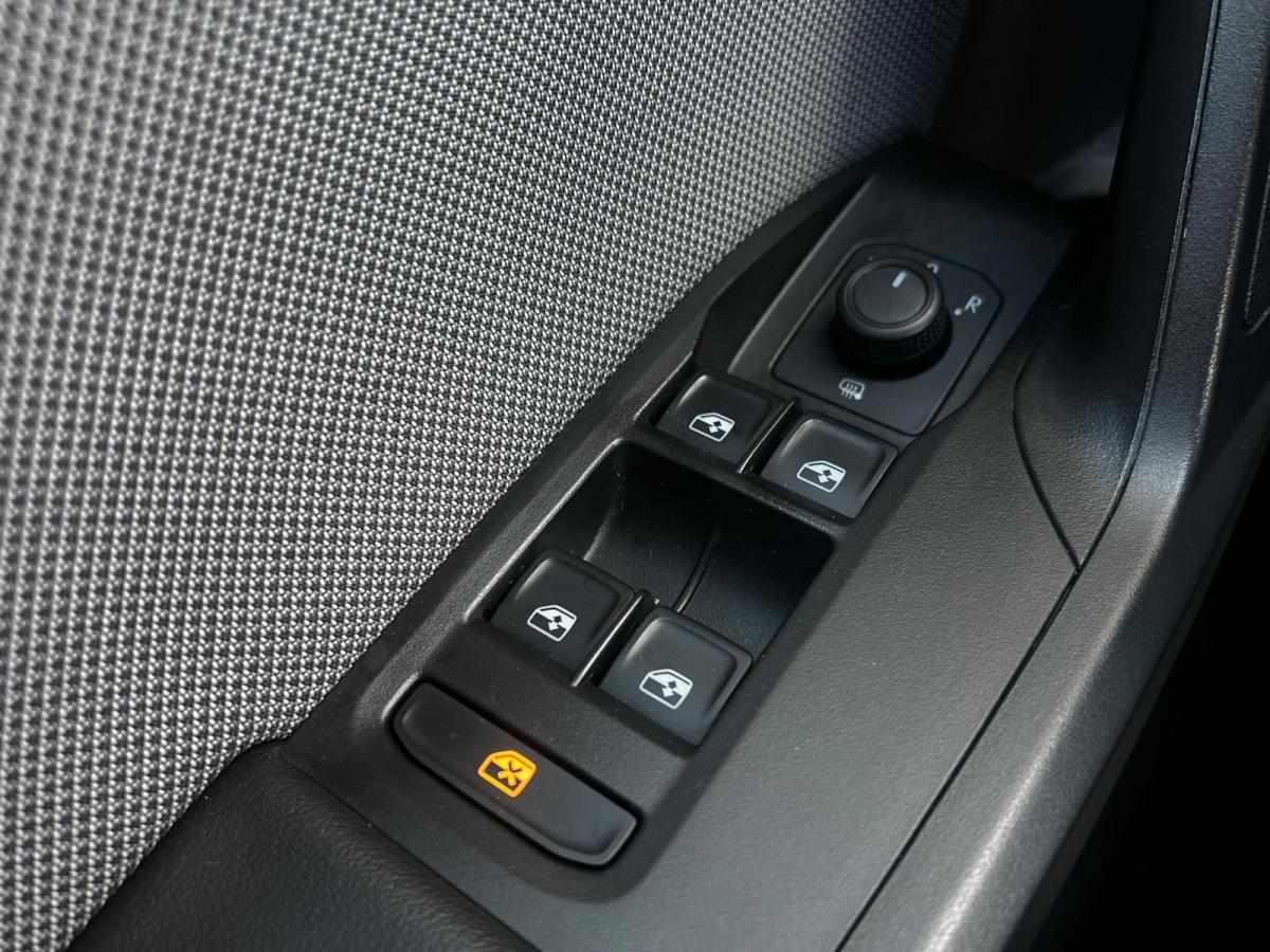 seat-leon-1-0-tsi-2022-gasolina-999cc
