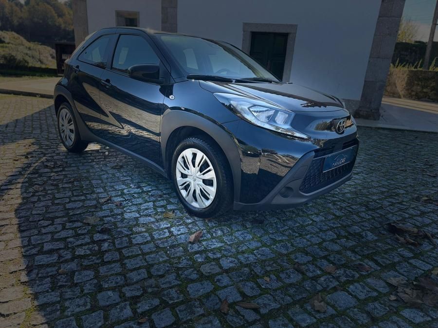 toyota-aygo-x-2023-gasolina-998cc