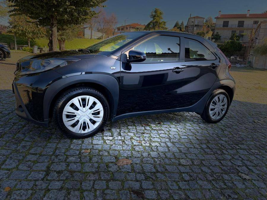 toyota-aygo-x-2023-gasolina-998cc