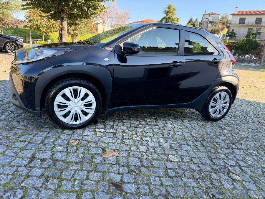 toyota-aygo-x-2023-gasolina-998cc