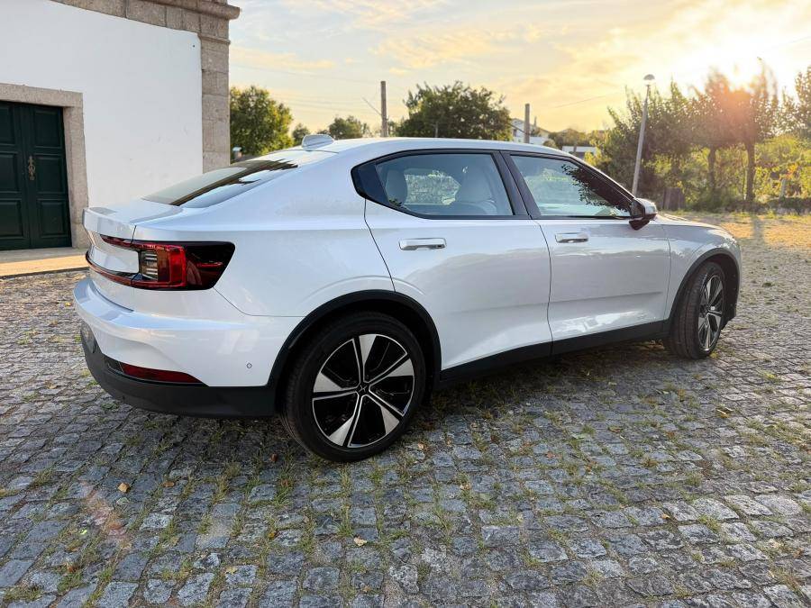 polestar-2-2023-eletrico-0cc