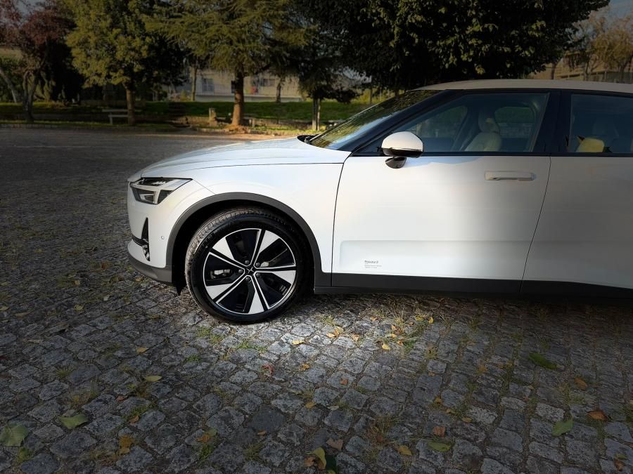 polestar-2-2023-eletrico-0cc