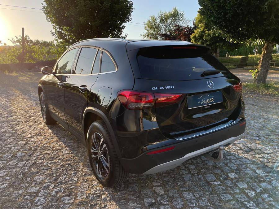mercedes-benz-gla-2023-gasolina-1332cc