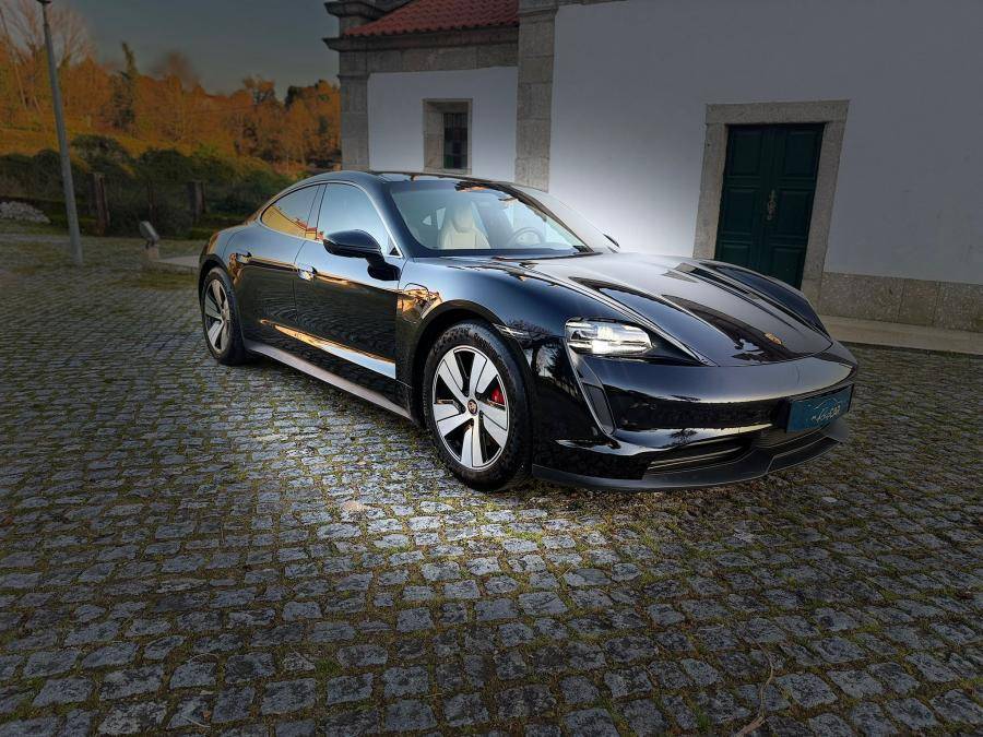 porsche-taycan-2020-eletrico-0cc