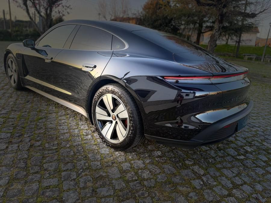 porsche-taycan-2020-eletrico-0cc
