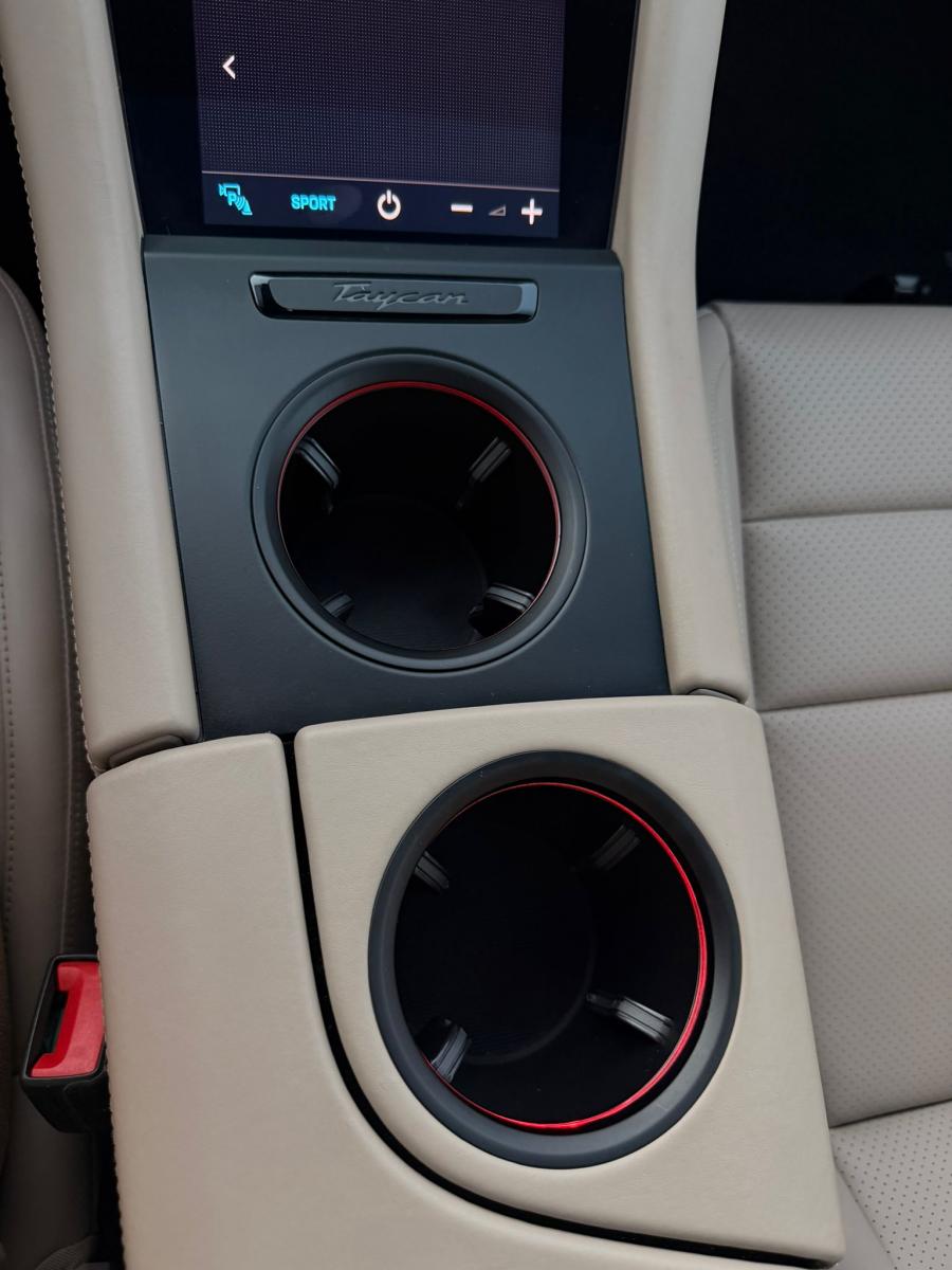 porsche-taycan-2020-eletrico-0cc