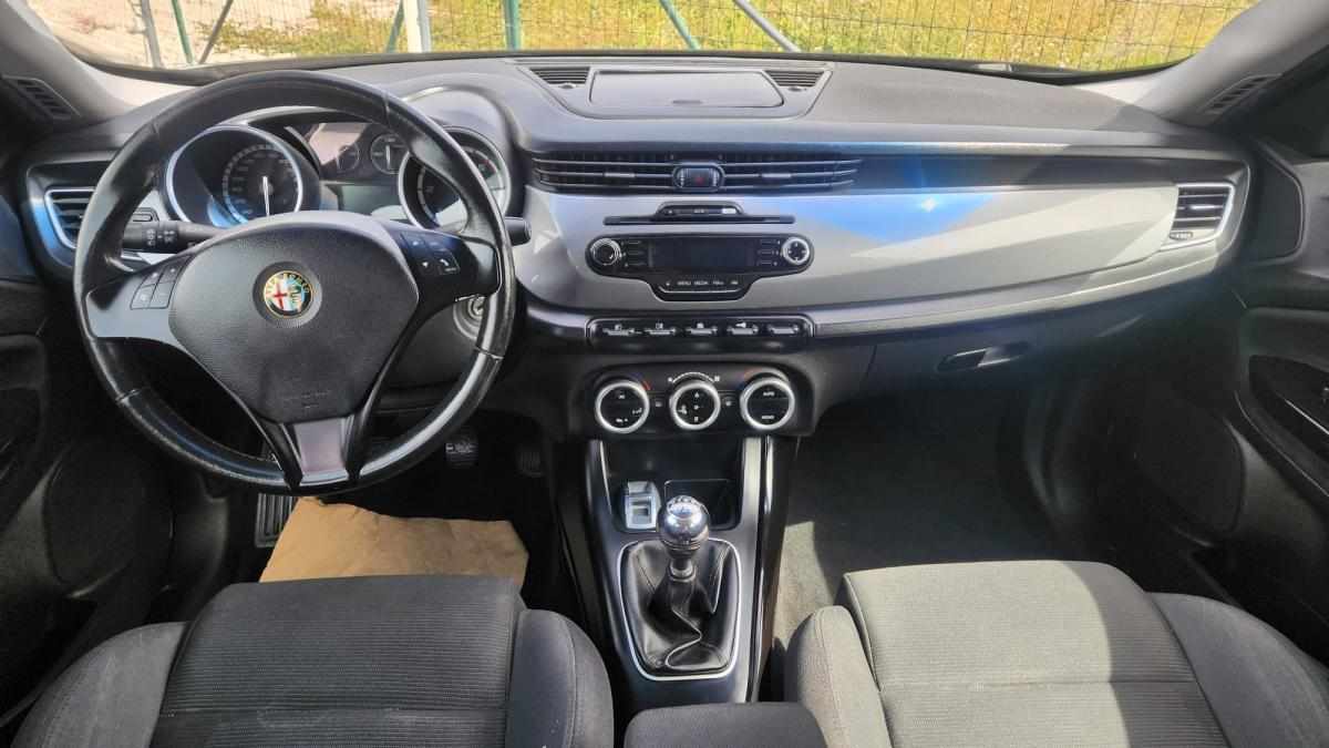alfa-romeo-giulietta-1-6-jtdm-16v-2013-diesel-1598cc