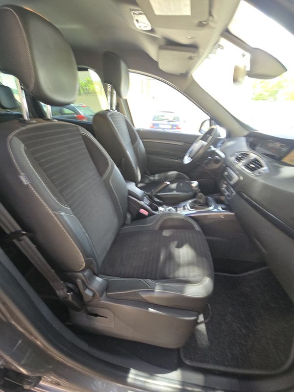 renault-scenic-2014-gasolina-1197cc