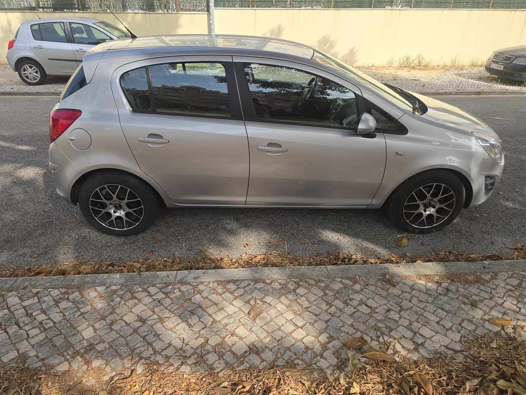 opel-corsa-2011-diesel-1248cc