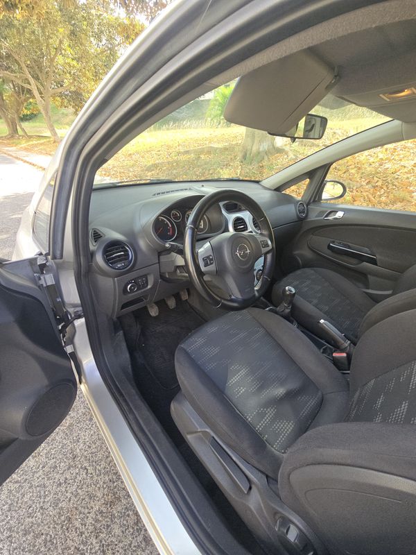 opel-corsa-2011-diesel-1248cc