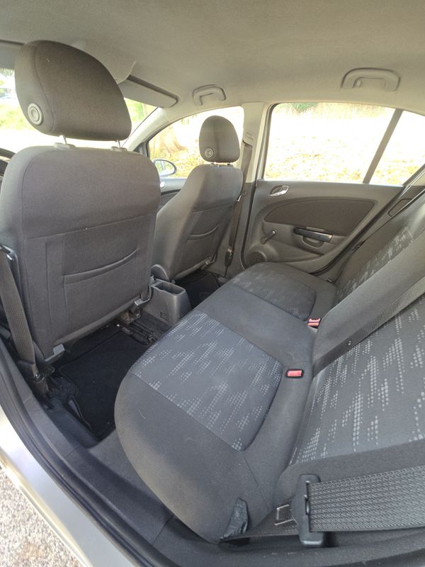opel-corsa-2011-diesel-1248cc