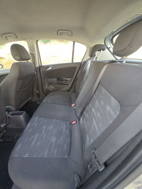 opel-corsa-2011-diesel-1248cc