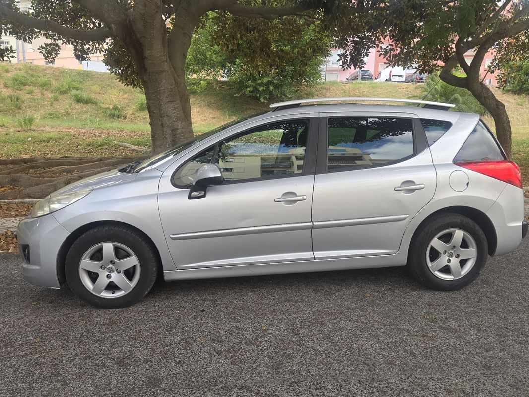 peugeot-207-sw-2011-gasolina-1360cc