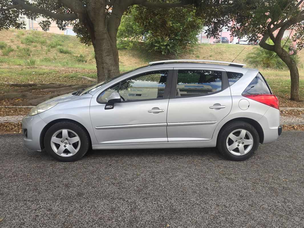 peugeot-207-sw-2011-gasolina-1360cc
