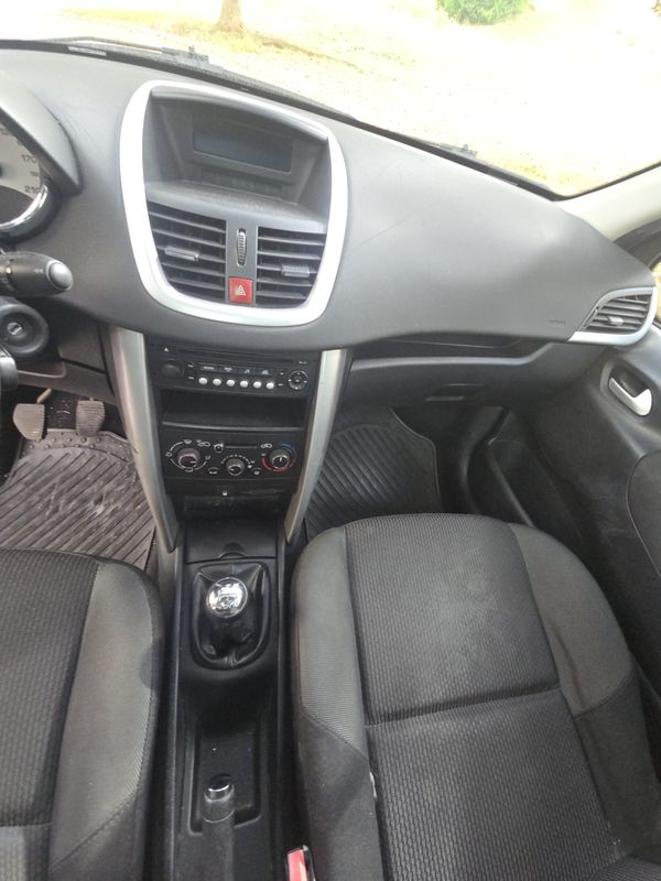 peugeot-207-sw-2011-gasolina-1360cc