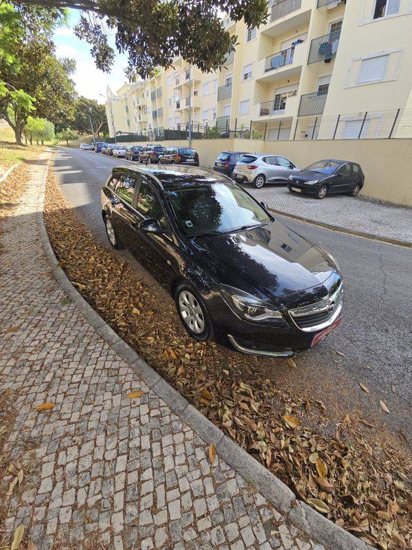 opel-insignia-sports-tourer-2015-diesel-1598cc