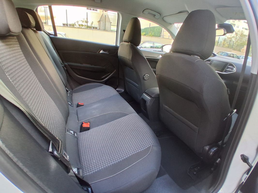 peugeot-308-2019-diesel-1499cc