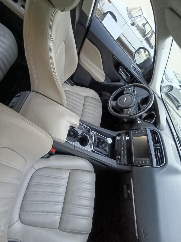 jaguar-f-pace-2016-diesel-1999cc