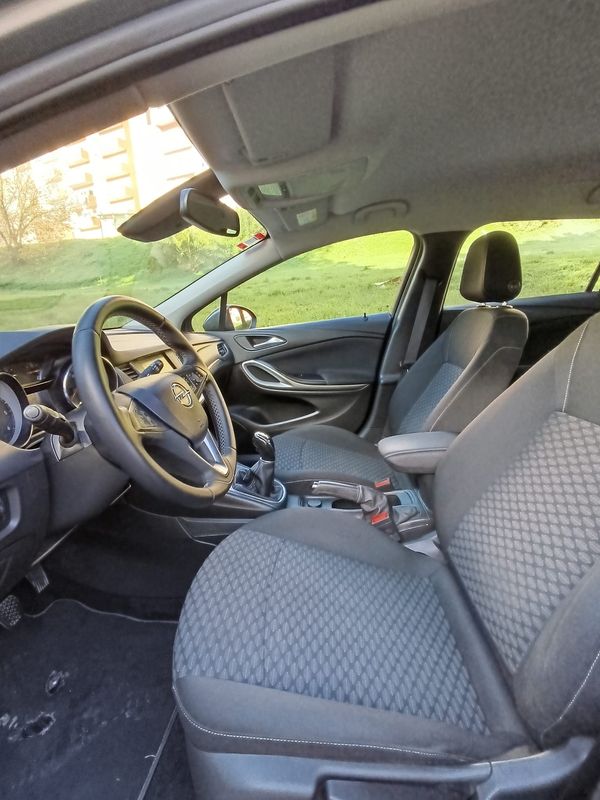opel-astra-sport-tourer-2020-diesel-1496cc
