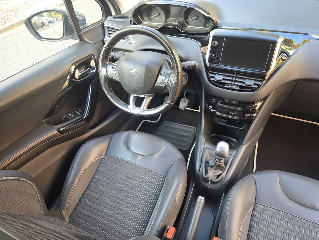 peugeot-208-2013-gasolina-1598cc