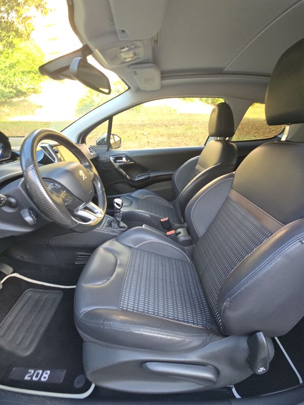 peugeot-208-2013-gasolina-1598cc