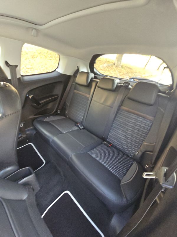 peugeot-208-2013-gasolina-1598cc