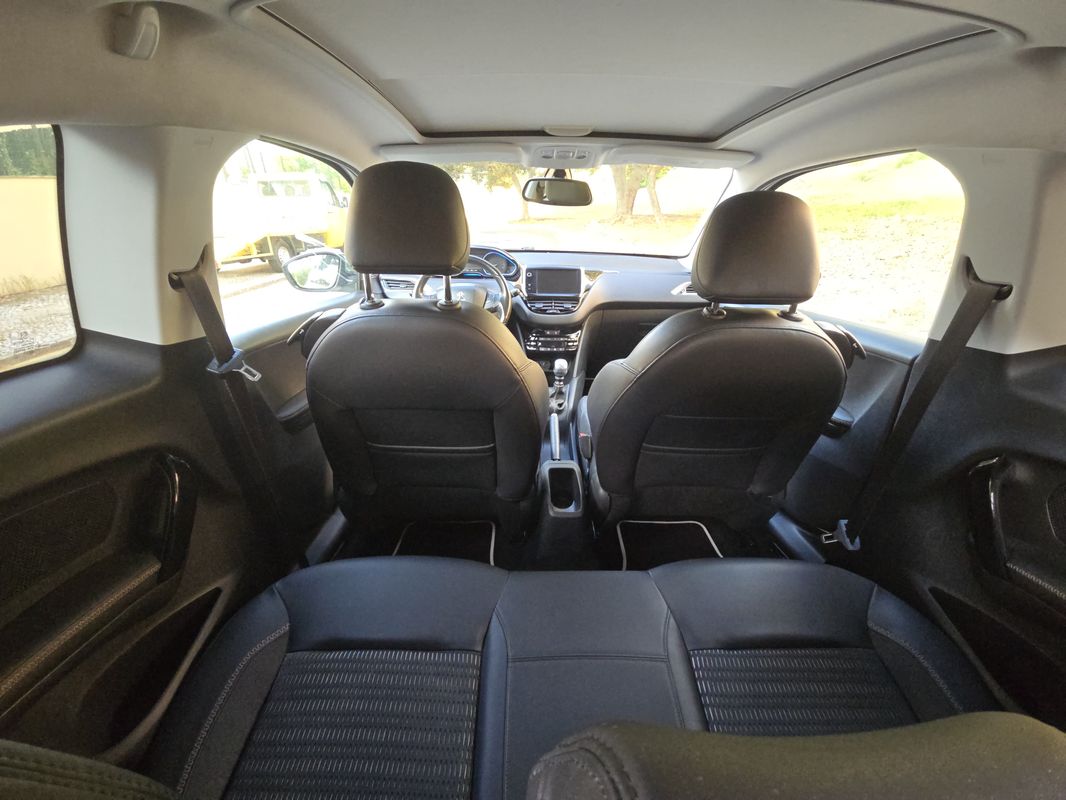 peugeot-208-2013-gasolina-1598cc