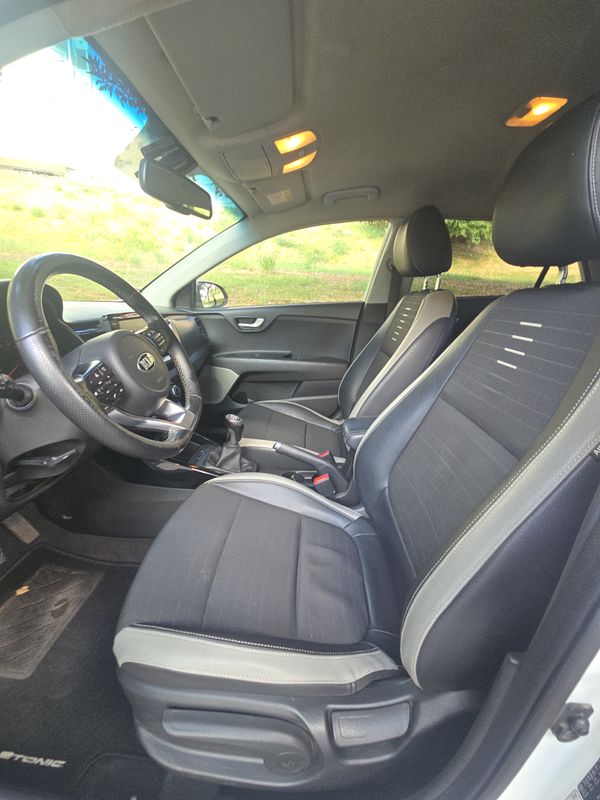 kia-stonic-2017-gasolina-998cc