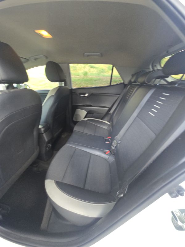 kia-stonic-2017-gasolina-998cc
