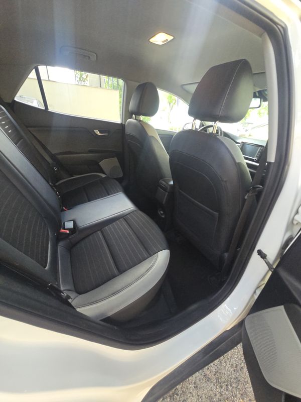 kia-stonic-2017-gasolina-998cc