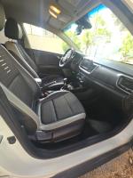 kia-stonic-2017-gasolina-998cc