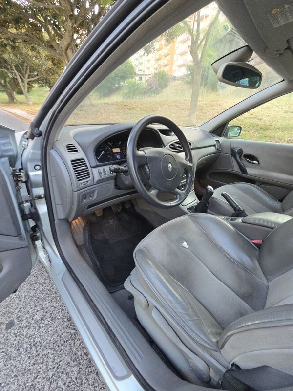 renault-laguna-2002-gasolina-1598cc