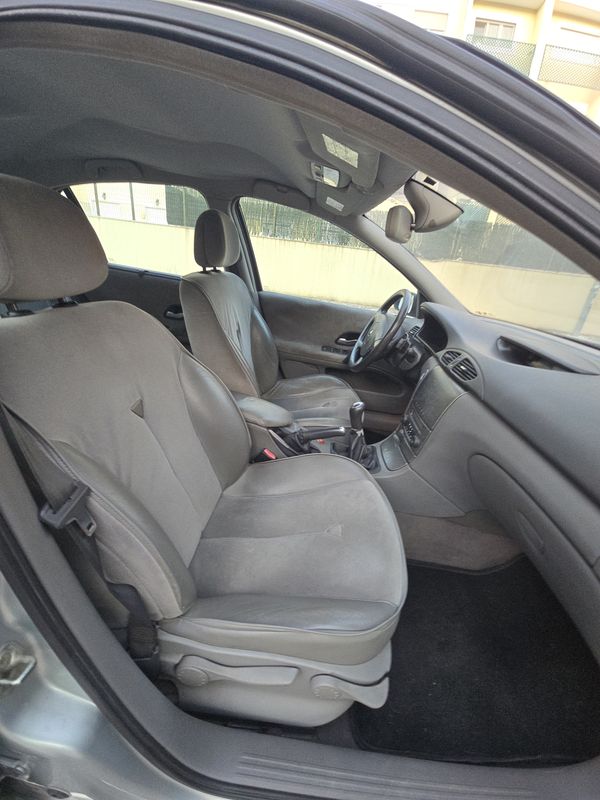 renault-laguna-2002-gasolina-1598cc