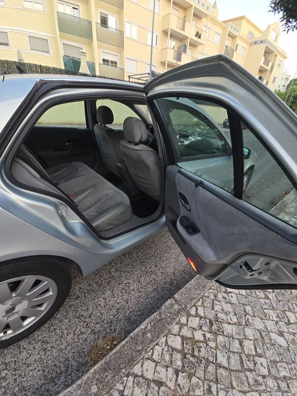 renault-laguna-2002-gasolina-1598cc