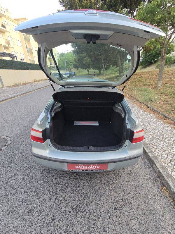 renault-laguna-2002-gasolina-1598cc