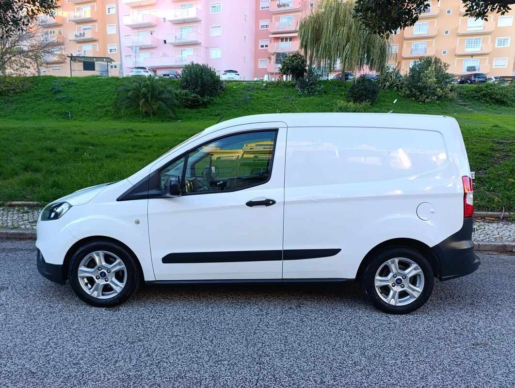 ford-transit-2019-diesel-1500cc