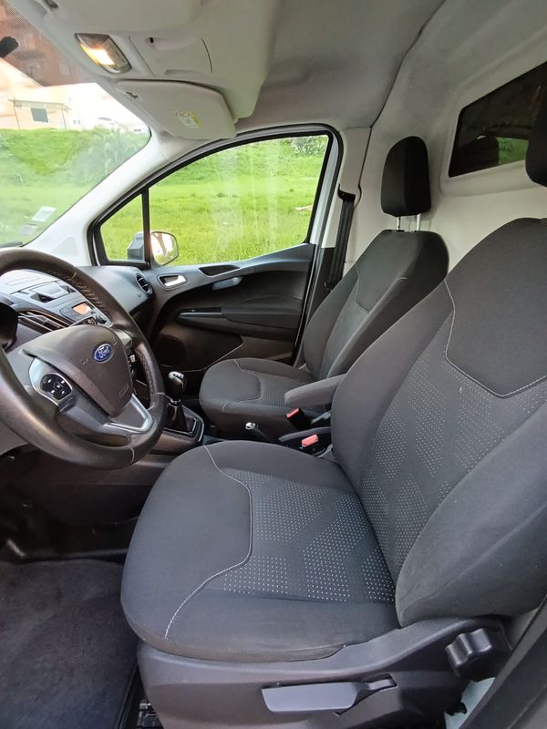 ford-transit-2019-diesel-1500cc