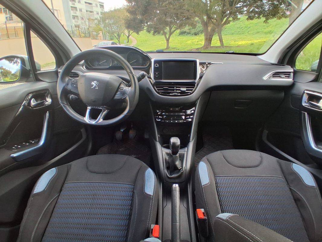 peugeot-208-2013-gasolina-1199cc