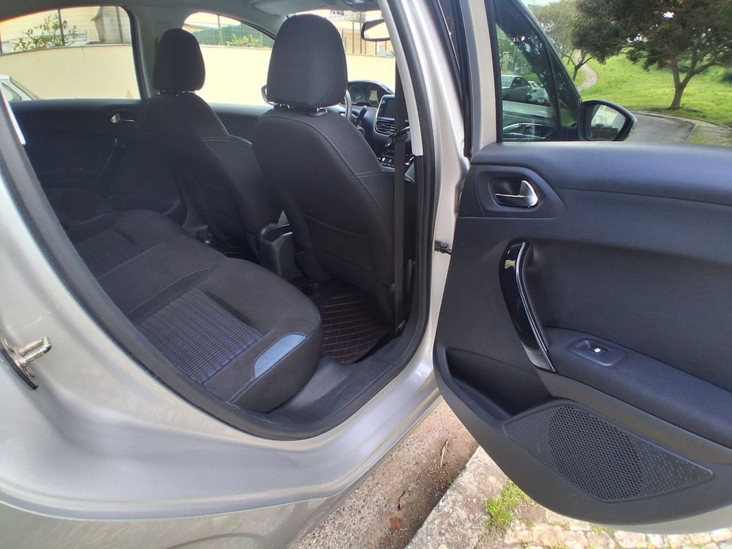 peugeot-208-2013-gasolina-1199cc