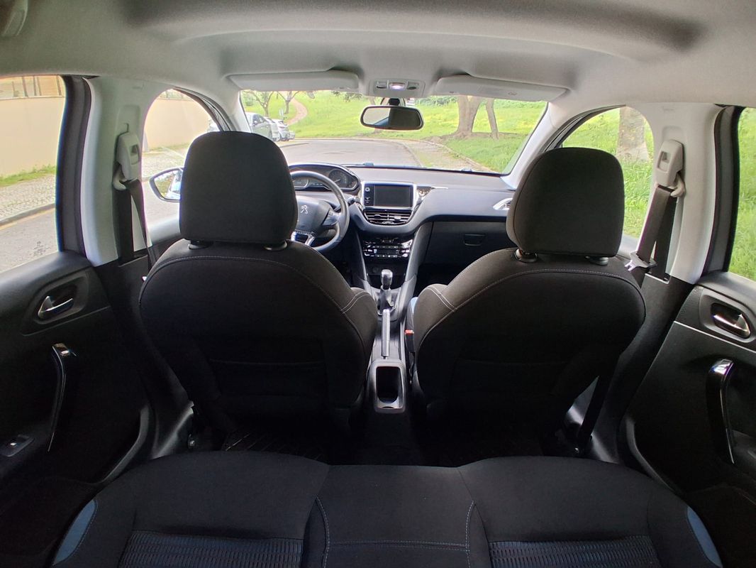 peugeot-208-2013-gasolina-1199cc