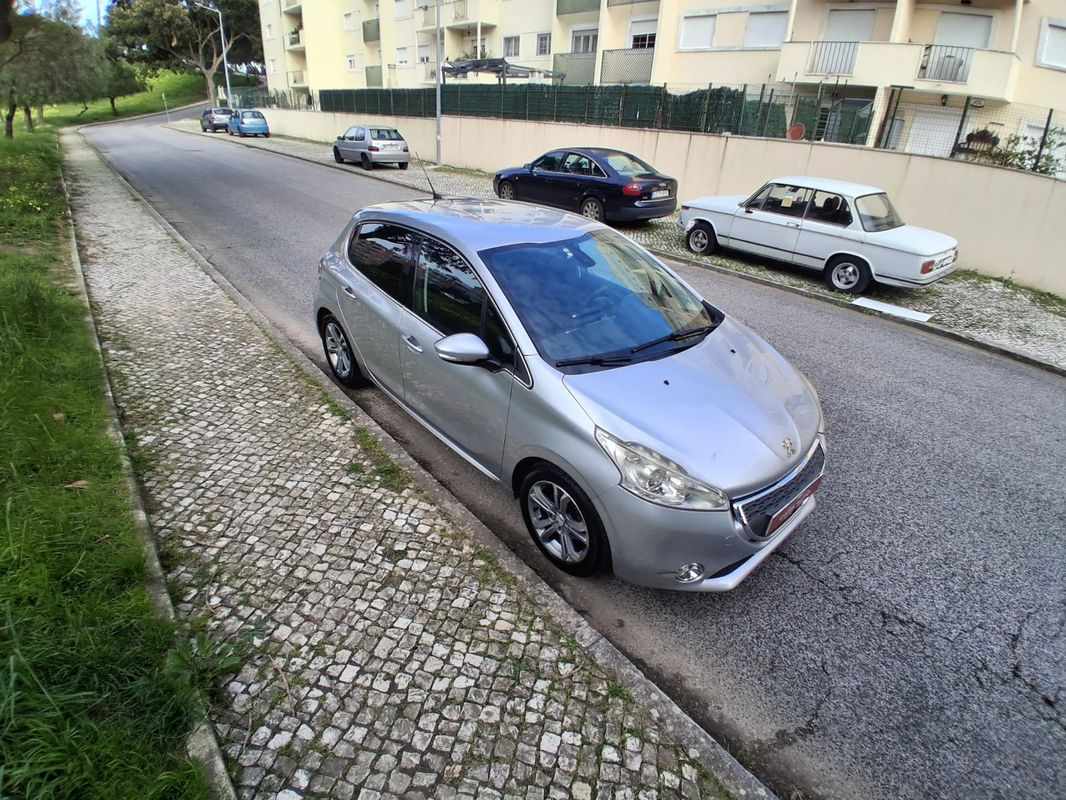 peugeot-208-2013-gasolina-1199cc