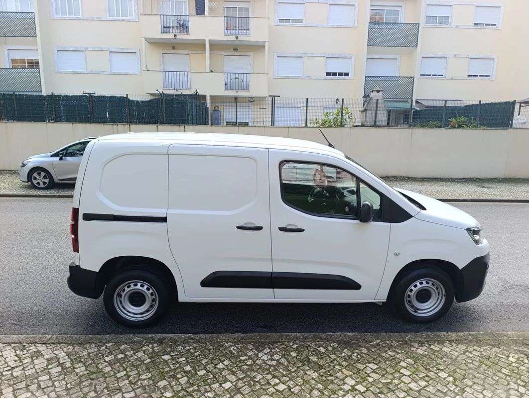 citroen-berlingo-2021-diesel-1500cc