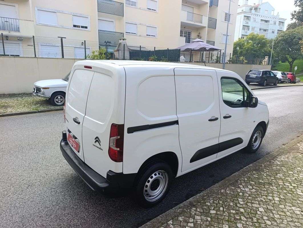 citroen-berlingo-2021-diesel-1500cc