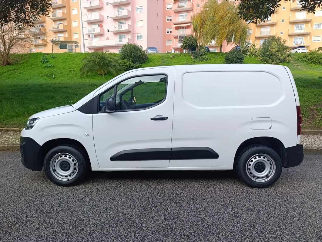 citroen-berlingo-2021-diesel-1500cc